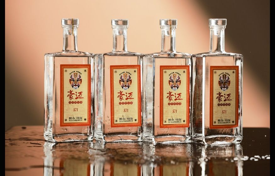 豪邁白酒分享白酒知識(shí)：濃香與醬香的區(qū)分